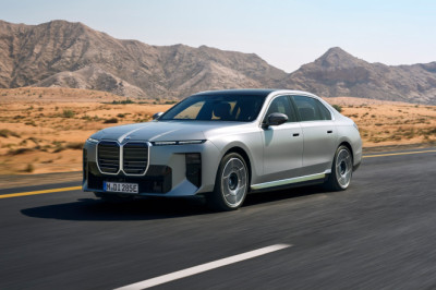 New BMW 7-series revealed: facelifted but still no beauty