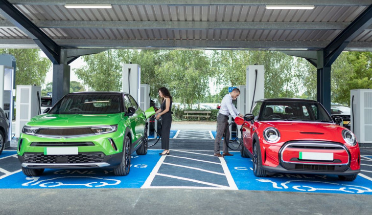 RAC issues alert to UK drivers over EV charging speed