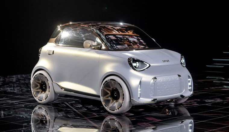 The Smart Car Is Finally Tiny Again