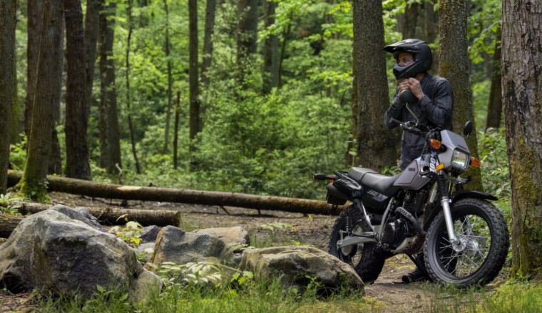 These 7 Brand New Motorcycles Still Haven't Made The Switch From Carbs To Fuel Injection