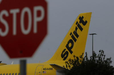 Trump Set To Hand $500 Million Bailout Loan To Spirit Airlines