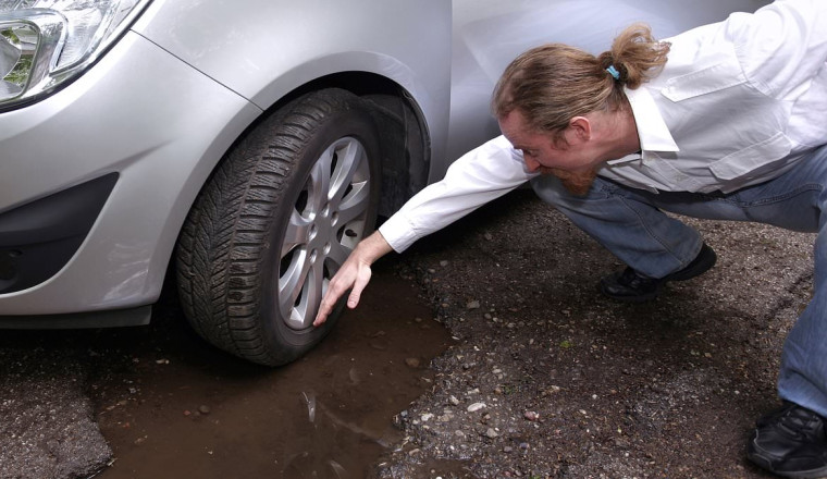 Motorists in Manchester are eight times more likely to win pothole compensation than drivers down south