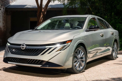 Nissan Says CVTs Make Sense—But Not For Everything: 'Not Putting A CVT In A Skyline'