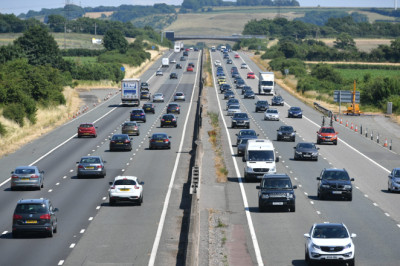 Number of cars on British roads reaches record levels as motorparc tops 42.5m