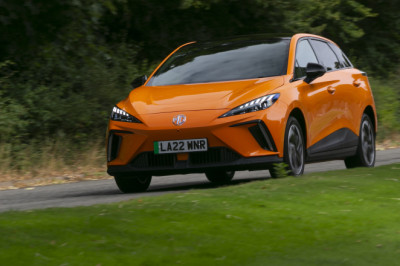 ‘Squeezed middle’ driving fast-moving used car market as MG4 tops April charts