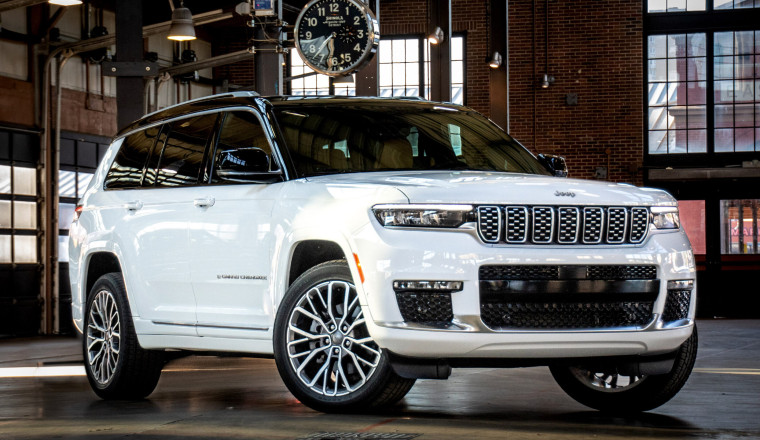 Jeep Buyer Alleges Dealer Sold Him A 6,200-Mile Car As New, Forged His Signature, And He Wasn’t Alone