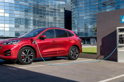 Plug-in hybrid cars cost £4,000 MORE than a fully-electric equivalent