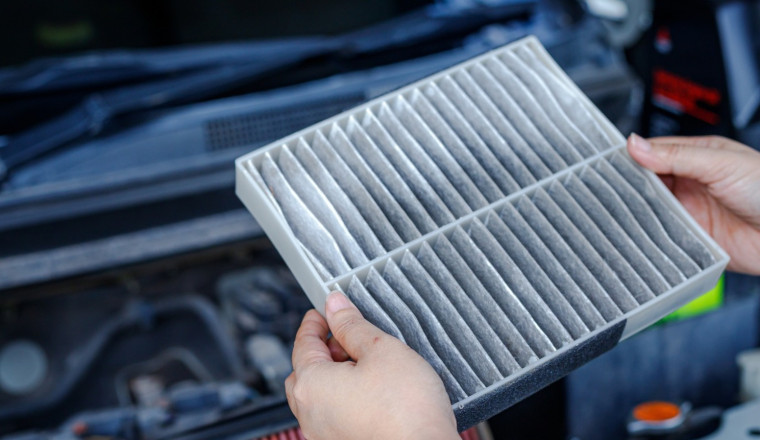 Why Replacing The Air Filter In Modern Cars Improves Performance But Not Fuel Economy