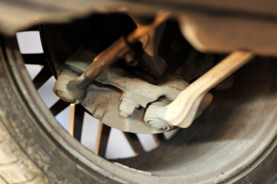 Do Inner And Outer Tie Rods Need To Be Replaced At The Same Time?