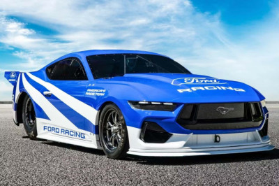 Ford's Electric Mustang Just Ran the Quarter Mile in 6.87 Seconds. Then It Did 6.81.