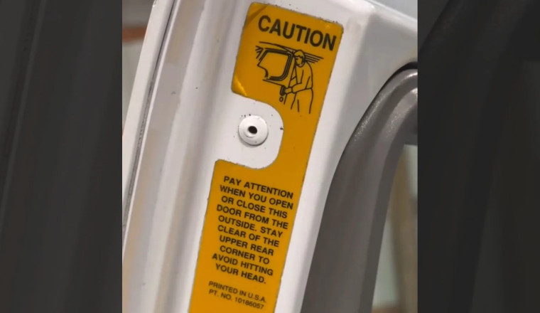 GM's Brilliant $2 Sticker Fix for Minivan Doors That Were Smashing Heads