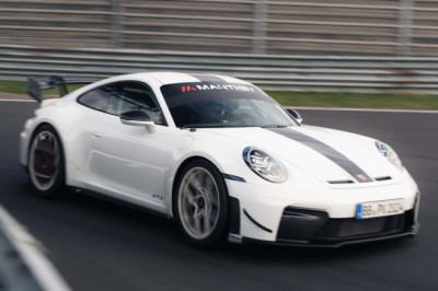 Porsche Beat Its Own Nürburgring Time In A 911 GT3 Manthey: Watch