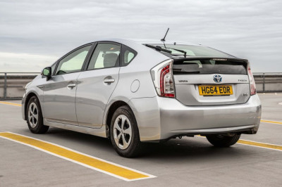 100,000 on the clock: One in seven vehicles on the road have passed the 'century' mileage as drivers keep their cars for longer, study reveals