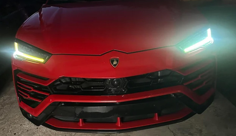 A $5,000 Lamborghini Headlight Repair Made the Other One Look Terrible
