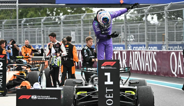 Antonelli edges out Norris to win chaotic Miami GP