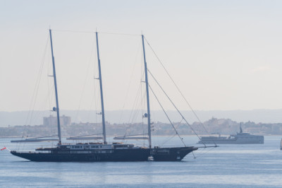 Bezos Is Ditching His Record-Breaking Mega Yacht Because It's Just Too Big