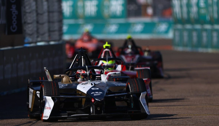 Controversial finish to Berlin E-Prix after extreme energy-saving