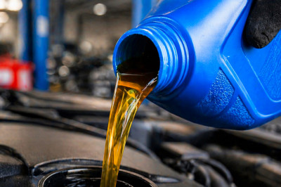 Dealers Hiked Service Prices Faster Than Anyone, Their Customers Ran To The Quick Lube