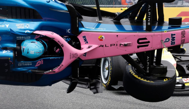 Gasly's Alpine flips after collision in Miami