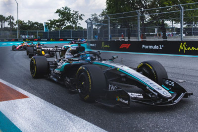 What's going on with Mercedes' 'unacceptable' F1 starts