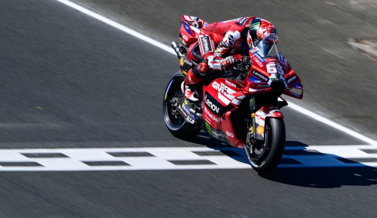 Bagnaia denies Marquez in ultra-close Le Mans qualifying