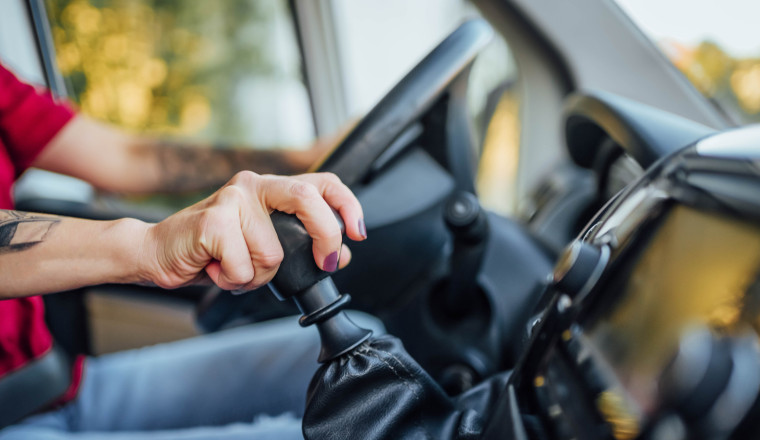 Here's How To Drive If Your Clutch Pedal Fails
