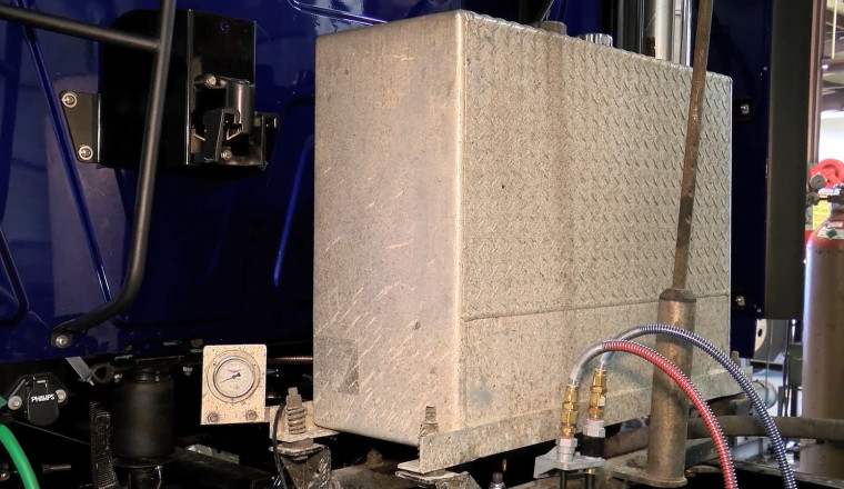 Here's What A Wet Kit On A Semi Truck Does