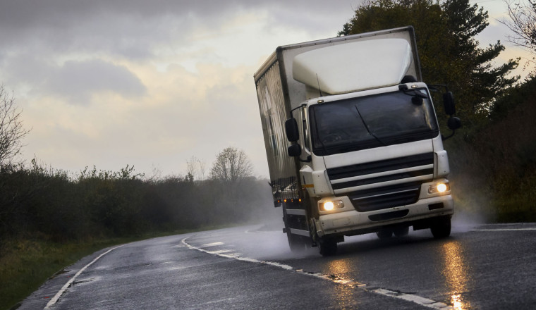 How to report an unsafe lorry, coach or bus driver