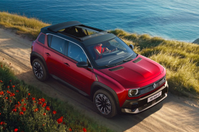 New Renault 4 Plein Sud goes open-air for the summer