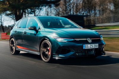 Volkswagen Golf GTI Edition 50 claims new Nurburgring lap record