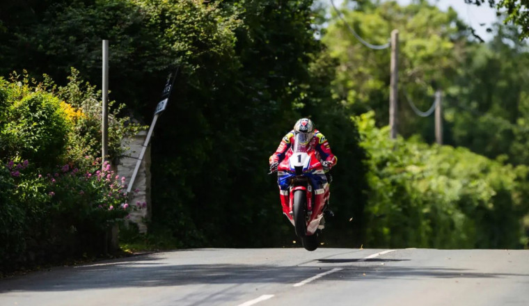 Isle of Man TT 2026: Who is racing in each class? Seeded riders