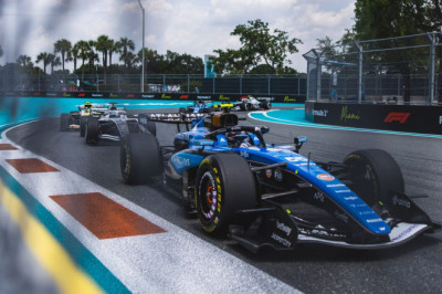 Williams's race one upgrade was two months late
