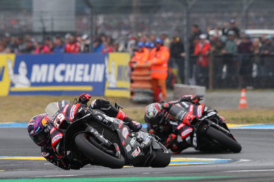 How Aprilia is managing a MotoGP title fight between former foes