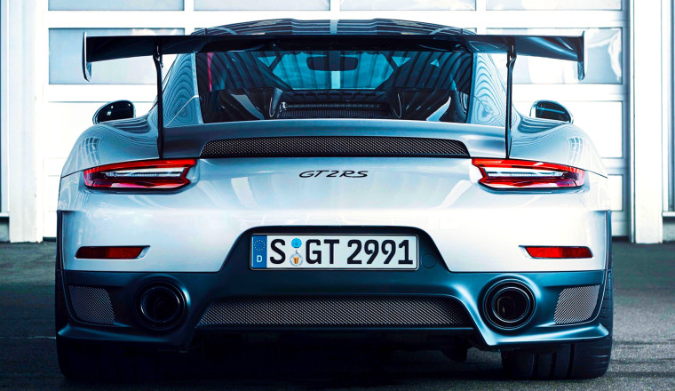 A 25-Mile 2018 Porsche GT2 RS Just Sold For $710,000 And Doesn’t Even Shift Into Gear