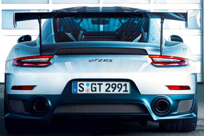 A 25-Mile 2018 Porsche GT2 RS Just Sold For $710,000 And Doesn’t Even Shift Into Gear