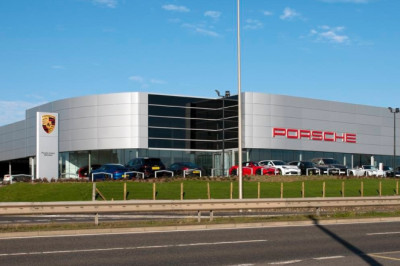 Dutch dealer group Van Mossel snaps up Peter Vardy's Porsche Centres