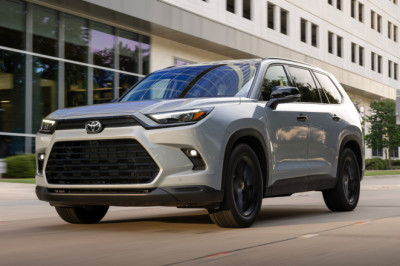 How Much Grander Is The Space Inside Toyota's Grand Highlander?