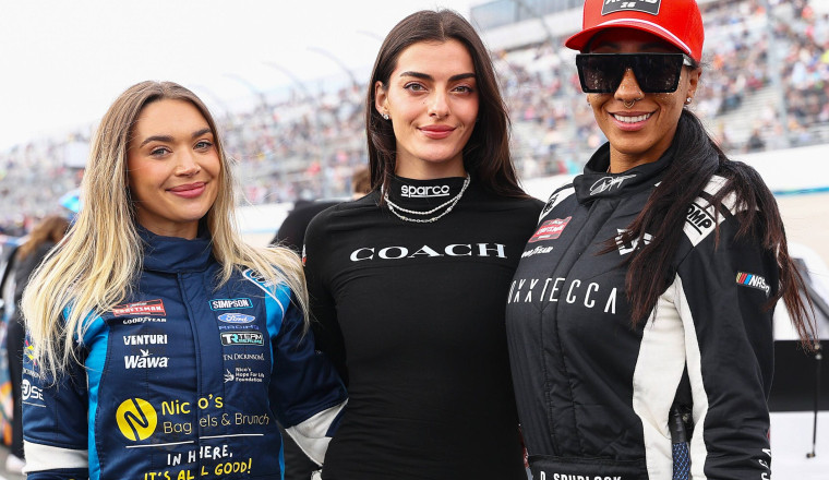 Natalie Decker breaks down on team radio; Pulls to the garage (Audio)