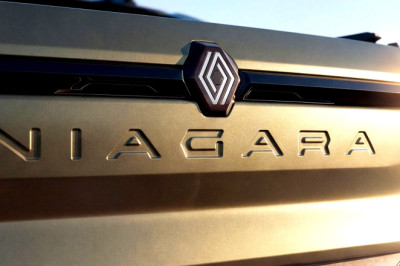 Renault Teases All-New Niagara Pickup