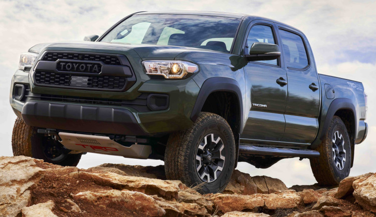 Toyota Tacoma Vs Chevy Colorado: Which 2021 Midsized Pickup Depreciated Faster?