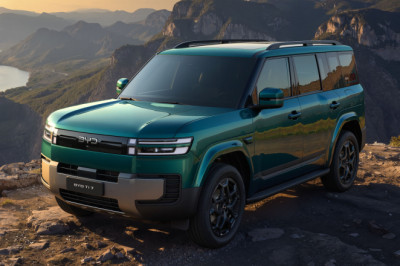 BYD to challenge Defender with new seven-seat hybrid SUV