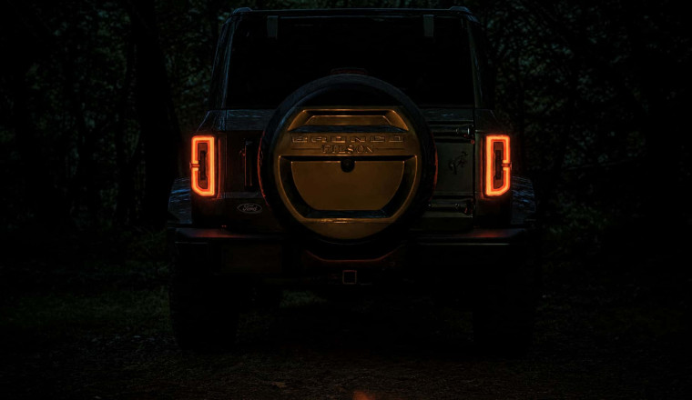 Ford Is Building A 'Premium' Bronco With Filson's Help