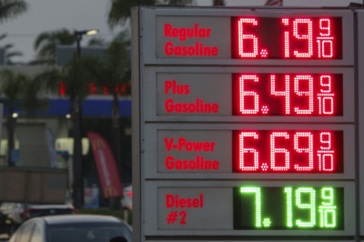 U.S.-Israel War Costs U.S. Drivers An Extra $40,000,000,000 In Gas So Far