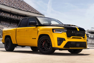 Ram's New Super Truck Picks Up Where The SRT10 Left Off. Meet The Rumble Bee