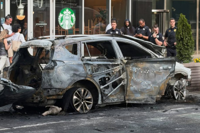 SUV Explosion Rocks Wall Street, No One Hurt Includling Stock Market