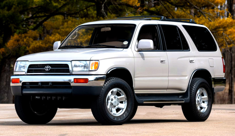 A 30-Year-Old 4Runner Just Sold For More Than A Brand-New One
