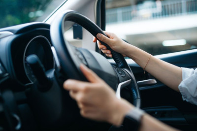 Drivers must keep 1 item in car at all times to stay safe in heatwave
