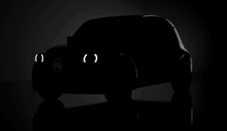 It's official: Citroen is bringing back the 2CV!