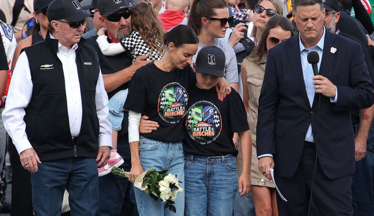 NASCAR honors Busch, tells family 'we've got you'