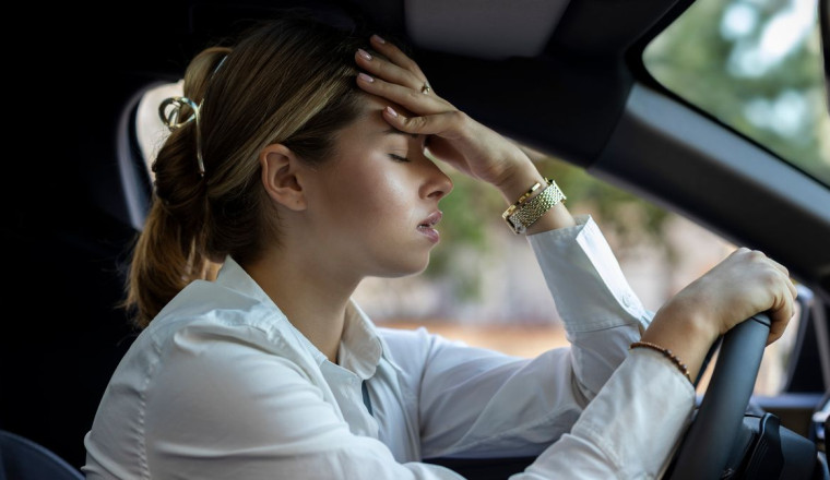 Drivers told do not wear common item in hot weather after woman nearly dies